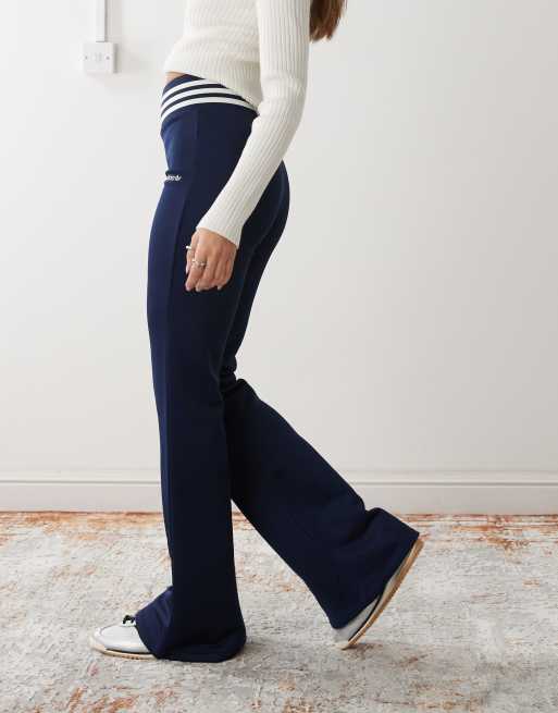 adidas Originals – Blå, utsvängda byxor, 3 av 5