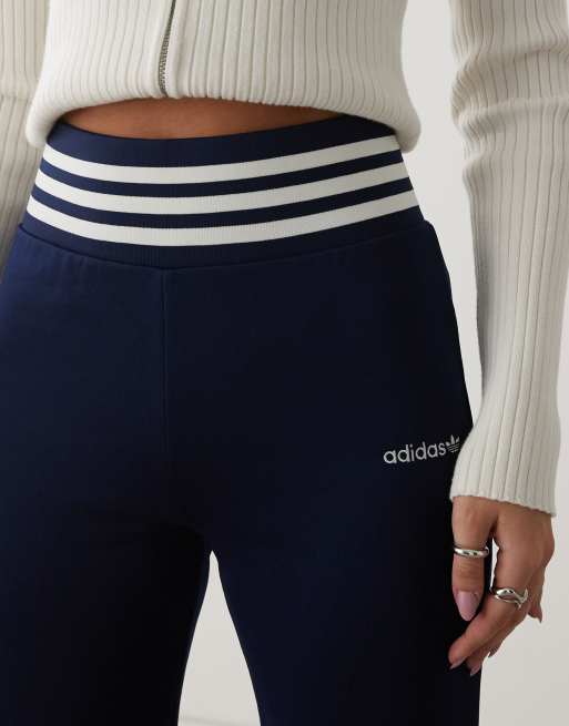 adidas Originals – Blå, utsvängda byxor, 5 av 5