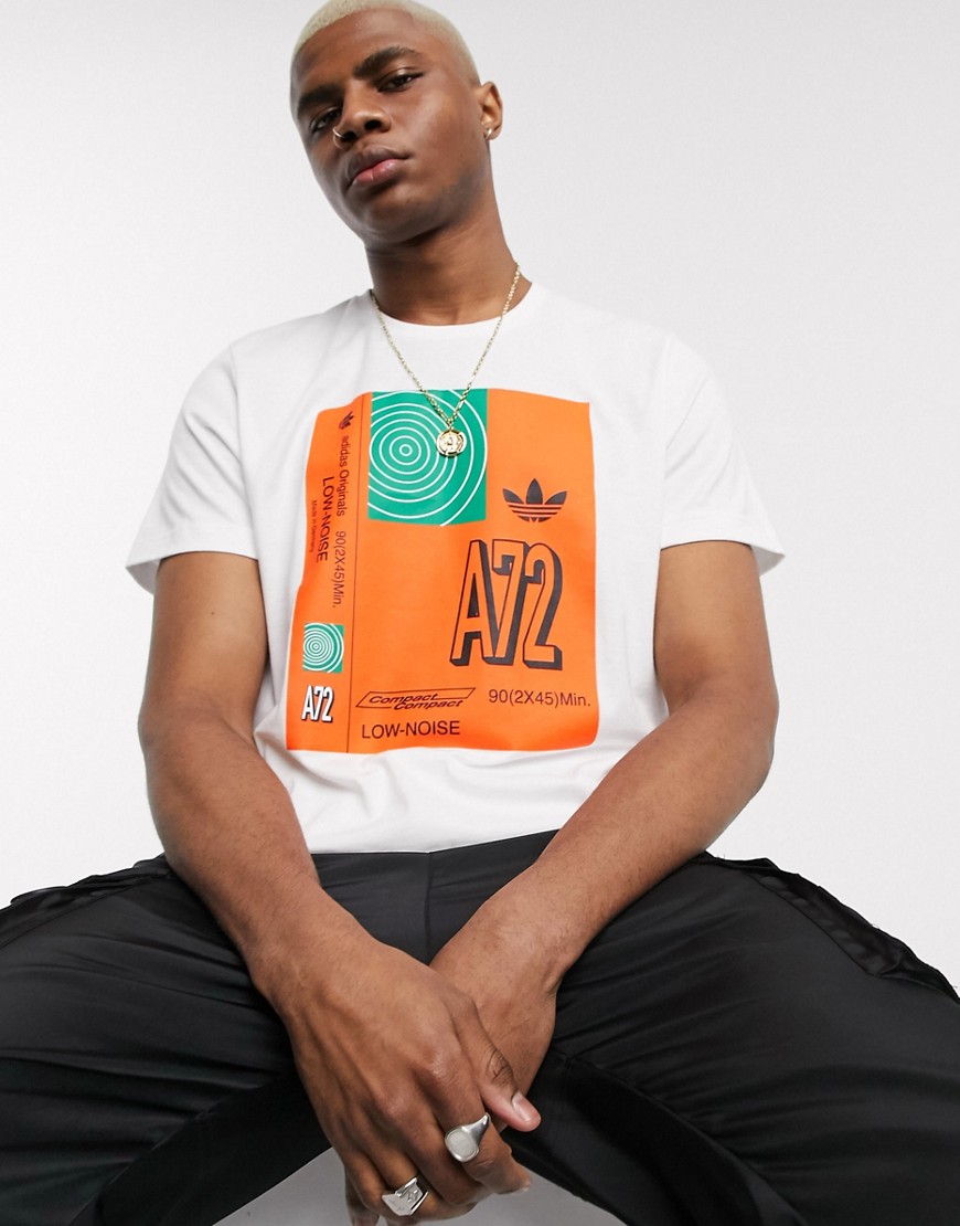 Adidas Originals - Bodega - T-shirt met print in wit-Paars