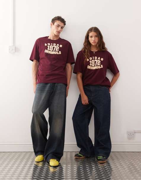 adidas Originals - Bordeauxrød T-shirt med 1972-print - view 1