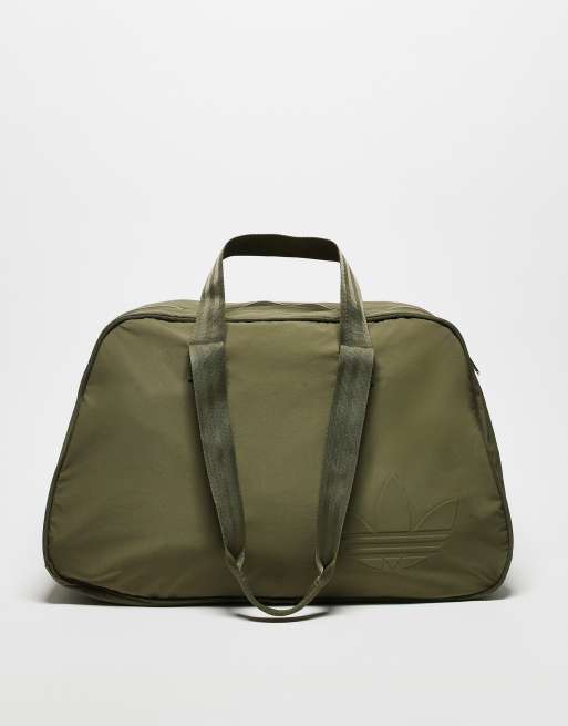 adidas Originals – Bowlingtasche in Oliv Strata