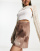 Thumbnail 2 van 4