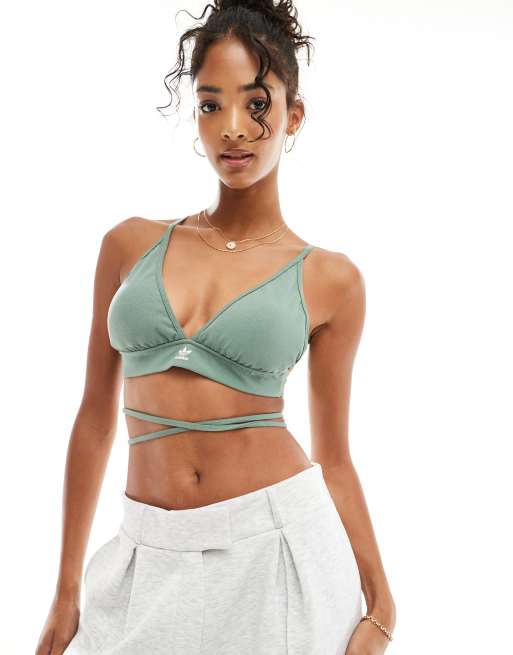 https://images.asos-media.com/products/adidas-originals-brassiere-col-rond-a-lacage-kaki/205722574-1-khaki?$n_640w$&wid=513&fit=constrain