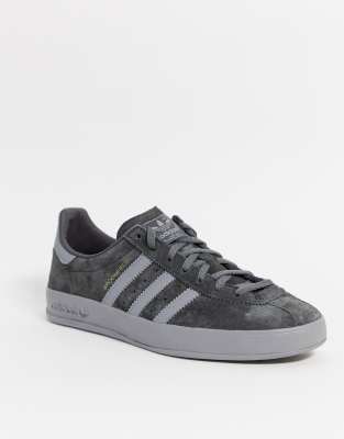 dark grey broomfield trainers