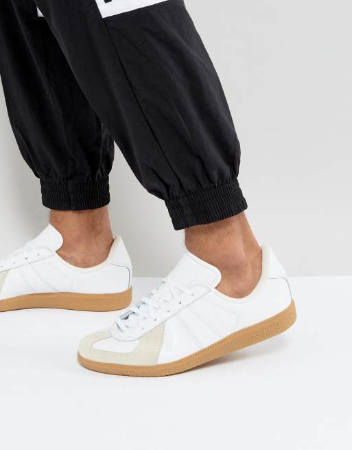 Adidas originals bw army trainers shop in white with gum sole