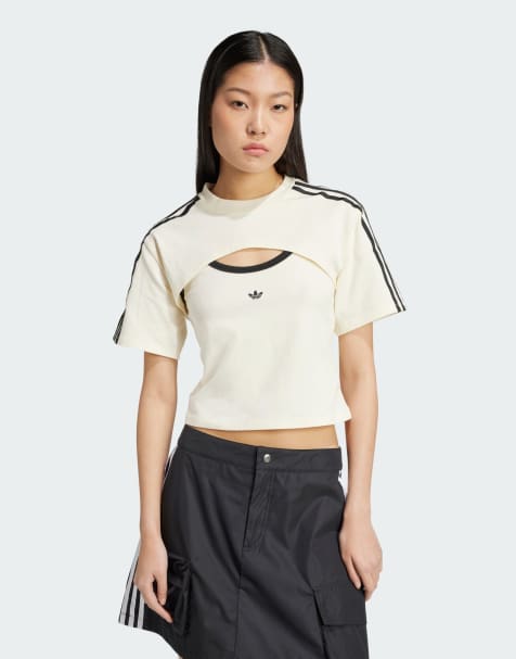adidas Originals – Cali – T-Shirt in Creme und Schwarz mit Zierausschnitt - view 1