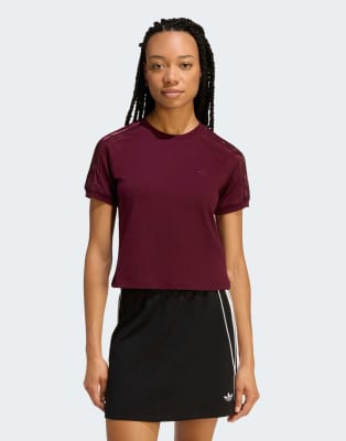 adidas Originals - Cali - T-Shirt in Kastanienbraun mit Spitze-Rot