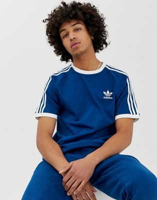 adidas Originals - California - T-shirt blu navy con 3 strisce DV1564 | ASOS