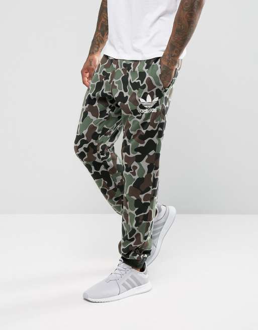 Camo on sale sweat joggers