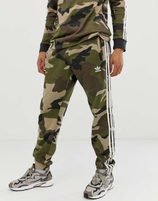 Camo on sale adidas joggers