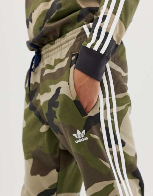 adidas Originals Camo Joggers in Green for Men