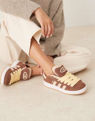 adidas Originals - Campus 00s Double - Sneaker in Braun und Cremeweiß-Brown