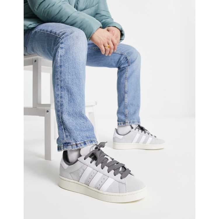 Grey adidas hot sale shoes outfit