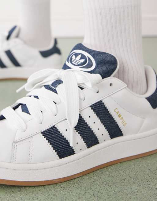 スニーカー adidas originals Denim CAMPUS UNISEX adidas Originals Campus 00s sneakers in white and denim | ASOS