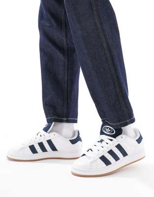 Size 13.5 adidas Originals adidas Originals Campus 00s trainers in white trainers
