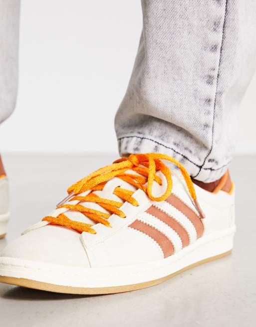 adidas Originals Campus 80 s Shanghai trainers in off white