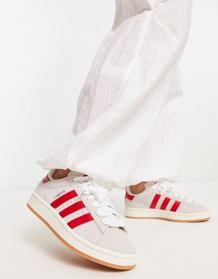 adidas Originals – Campus – Vita och röda sneakers i 00-talsinspirerad ...