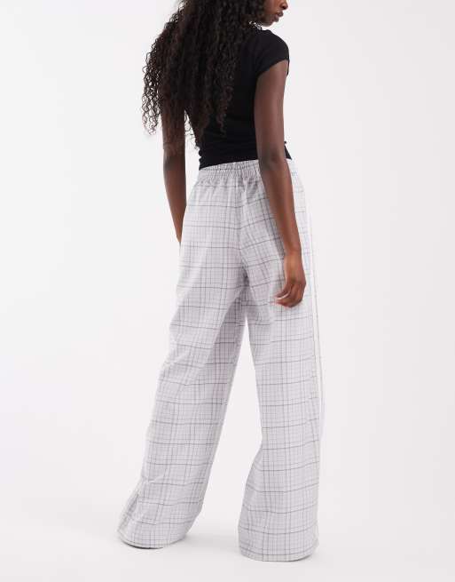 adidas Originals check track bottoms in grey, 3 of 5