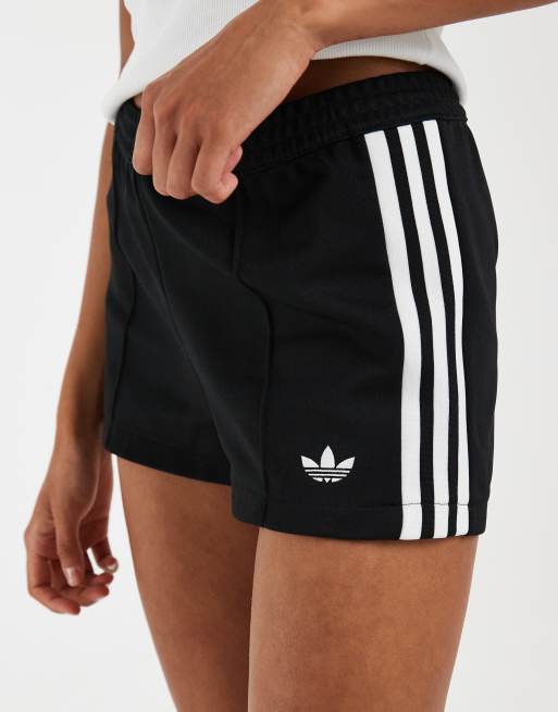 adidas Originals – Classic – Shorts in Schwarz/Weiß, 4 von 5