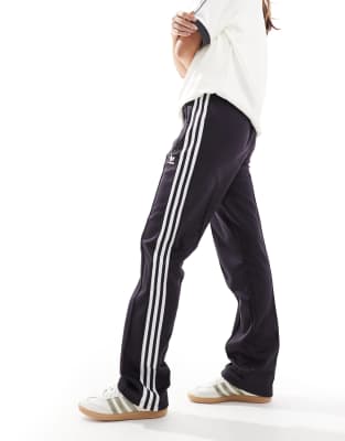 adidas Originals adidas Originals Classics track pants in dark maroon-Black