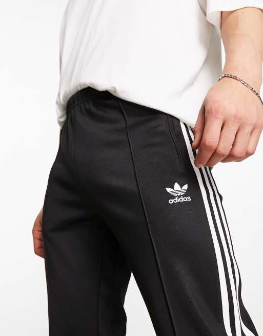 adidas Originals Classics trackpants in black, 3 of 4