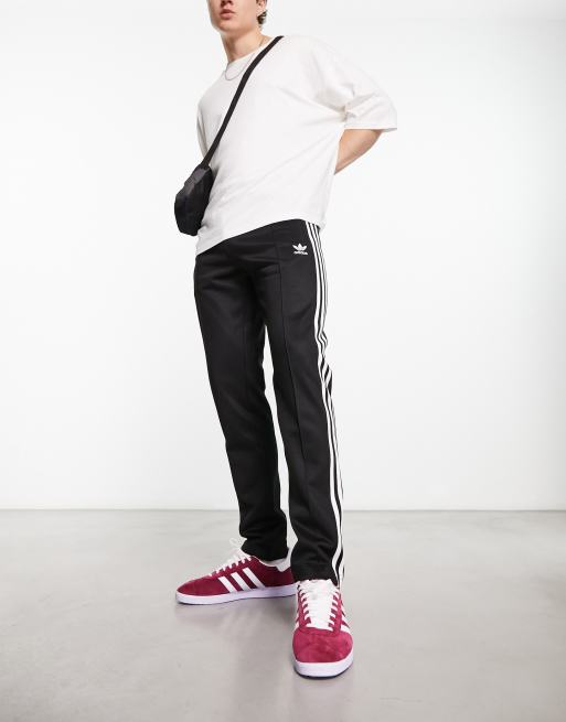 adidas Originals Classics trackpants in black, 4 of 4