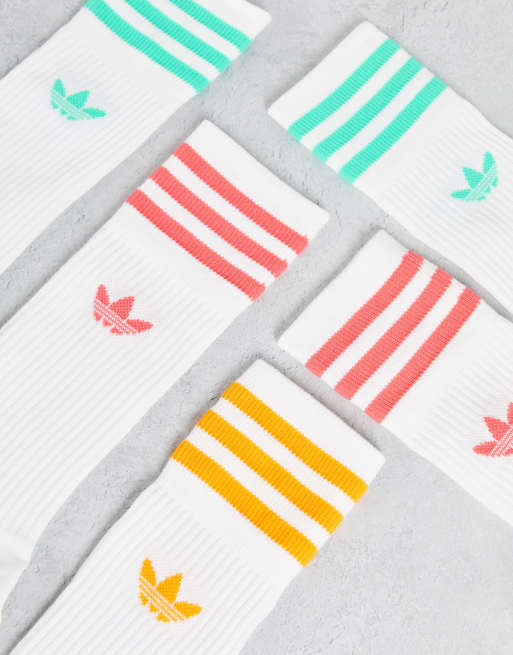 adidas Originals Confezione da 3 paia di calzini corti bianchi con tre strisce colorate