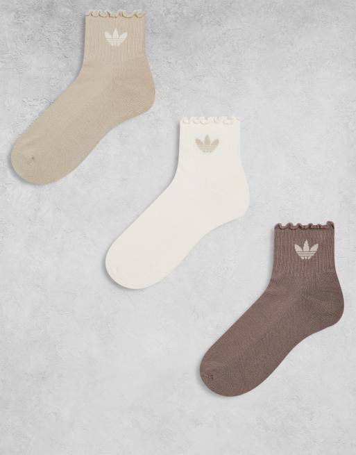 adidas Originals - Confezione da 3 paia di calzini marroni con volant