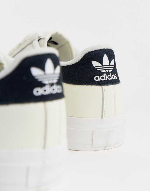 Adidas originals outlet vulc trainers