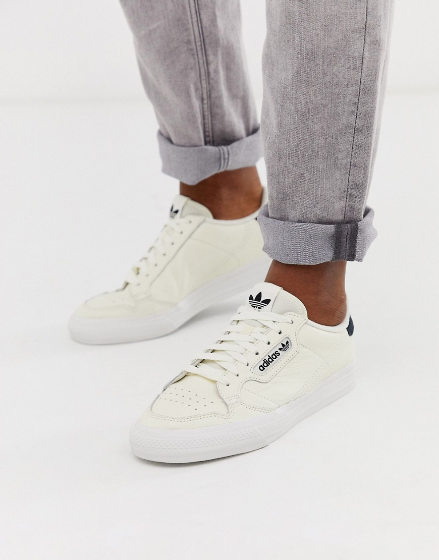 adidas Originals continental 80 vulc trainers in off white leather