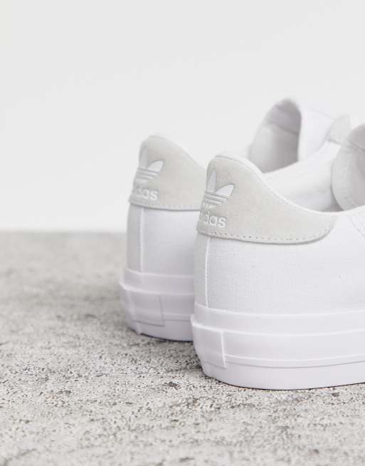 adidas Originals Continental vulc in white with suede trim |