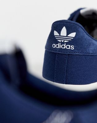 adidas navy trainers