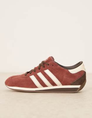 Adidas Originals Country Ii Sneakers In Brown