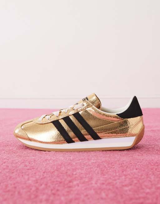 adidas Originals Country OG Sneaker in Metallic Gold und Schwarz