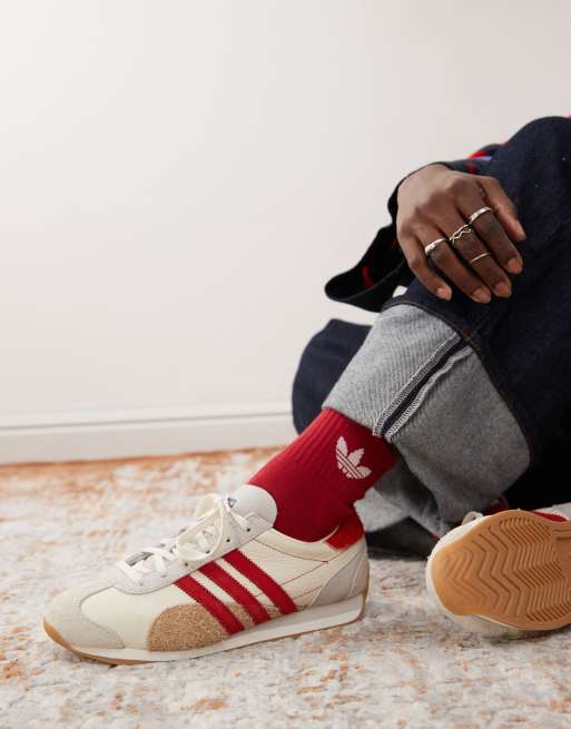 adidas Originals - Country OG - Sneakers in wit en rood