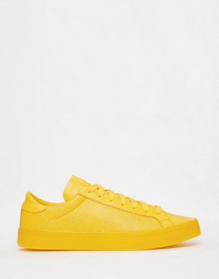 adidas Originals - Court Vantage adicolor S80254 - Scarpe da ginnastica  gialle | ASOS