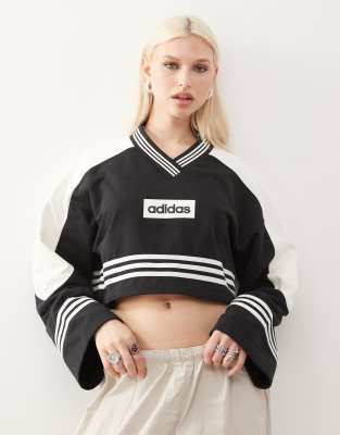 Adidas Originals Cropped Sweatshirt In Black