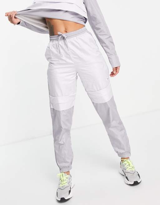 Adidas originals 2025 cuffed joggers