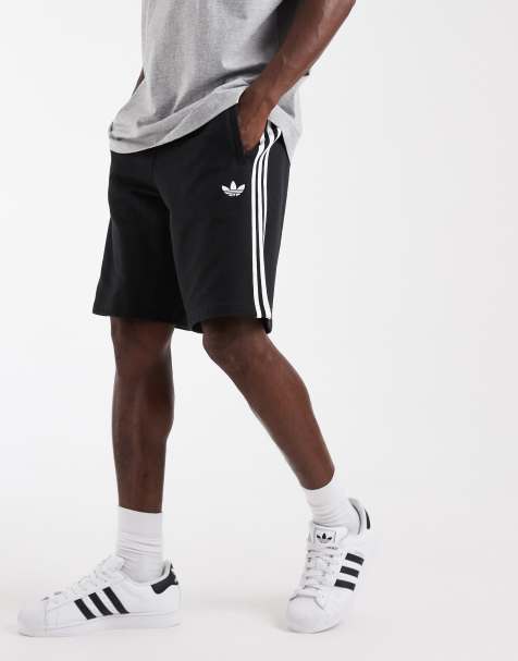 adidas Originals – Czarne szorty z trzema paskami - view 1