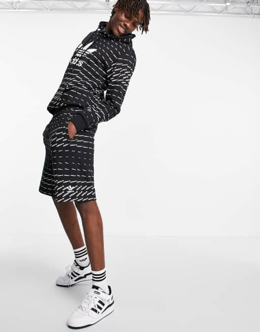 adidas Originals – Czarne szorty ze wzorem z powtórzonym logo