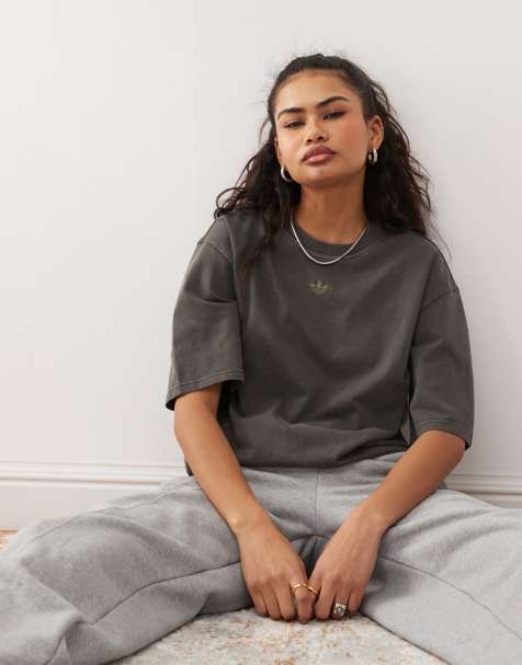 adidas Originals – Czarny T-shirt z efektem sprania - view 1