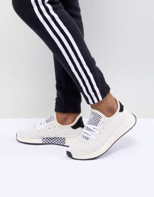 Deerupt cheap adidas bianche