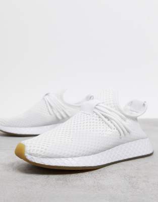 deerupt trainers