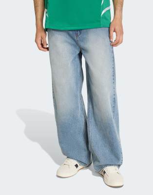 adidas Originals Denim pants in indigo denim-Blue