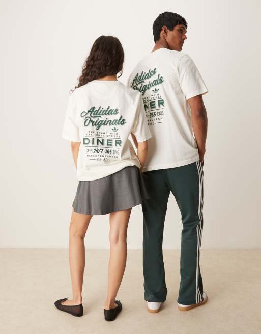 ■adidas■Originals diner グラフィック Tシャツ adidas Originals diner graphic unisex t-shirt in cream | ASOS