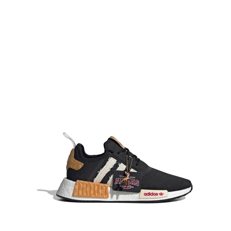 Adidas hotsell nmd disney