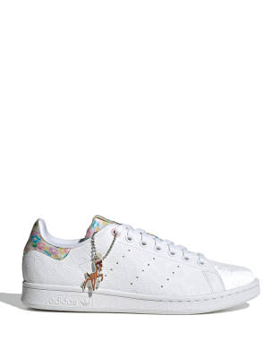 adidas Originals Disney Stan Smith sneakers in white ASOS - Main Image
