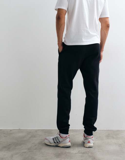 adidas Originals Essential Jogger mit Bündchen in Schwarz, 3 von 5