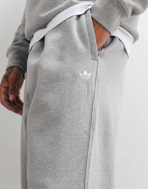 adidas Originals Essential Jogger mit offenem Saum in Grau, 5 von 5