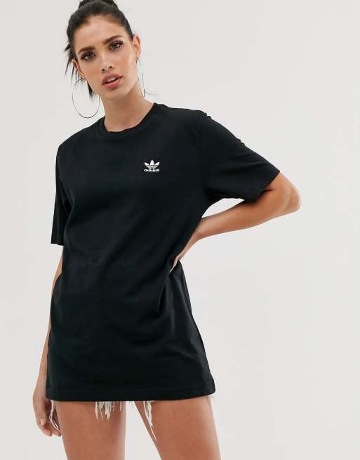 adidas Originals Essential mini logo t-shirt in black | ASOS